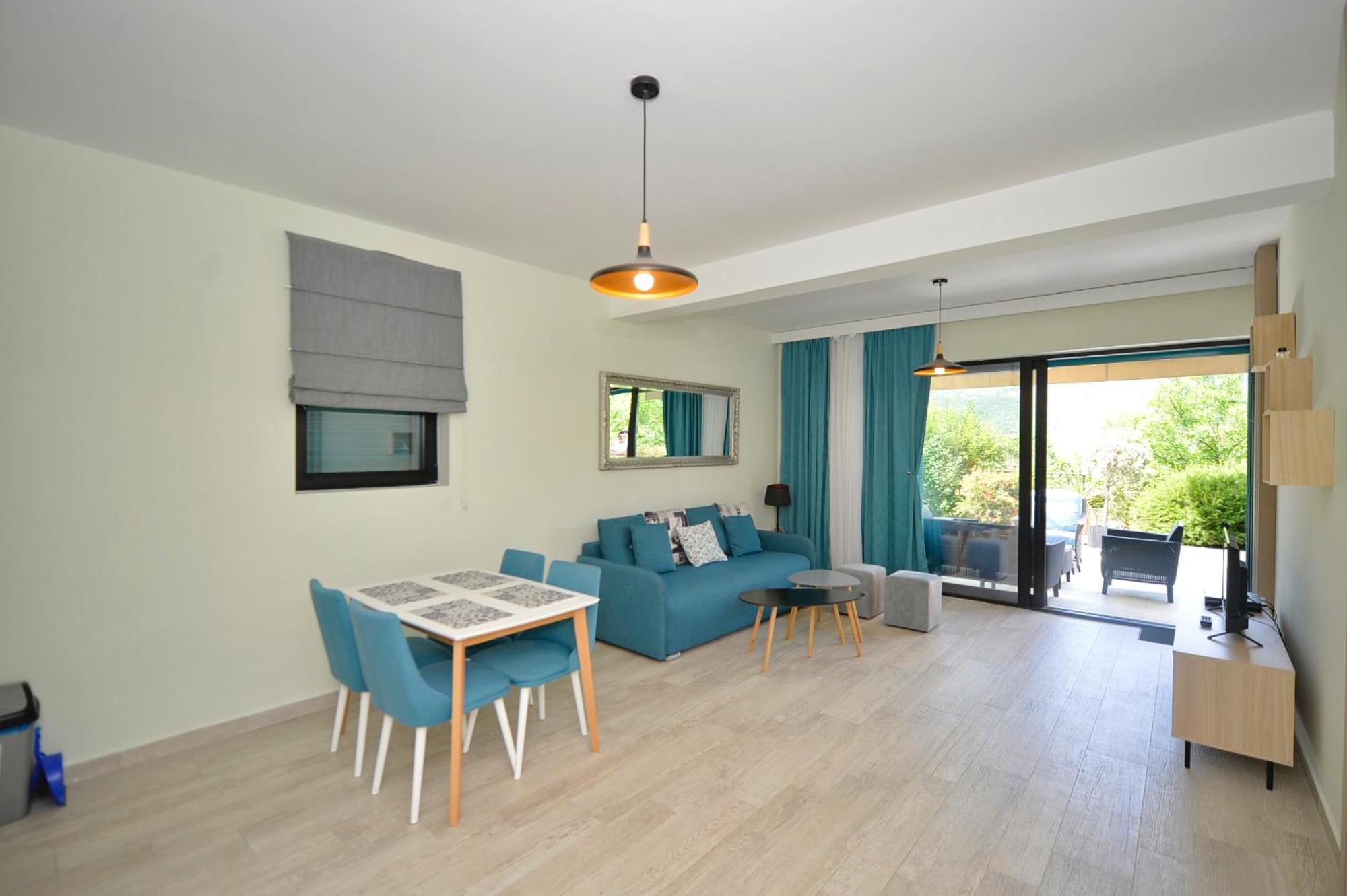 Apartments Boka Blue Dobrota Kotor Exterior photo
