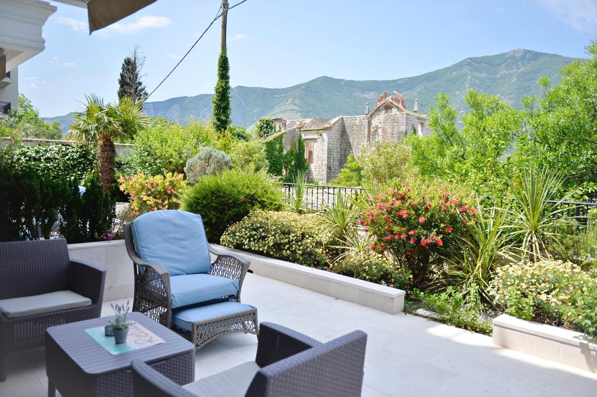 Apartments Boka Blue Dobrota Kotor Exterior photo