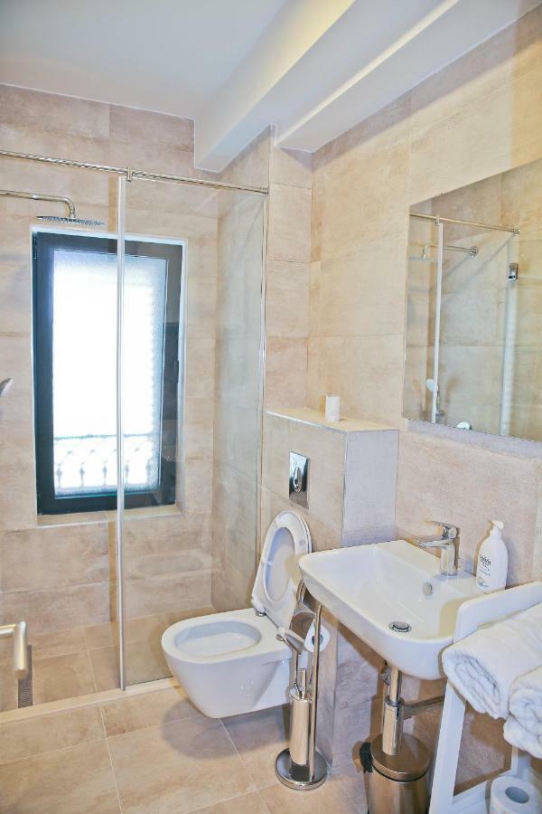 Apartments Boka Blue Dobrota Kotor Exterior photo