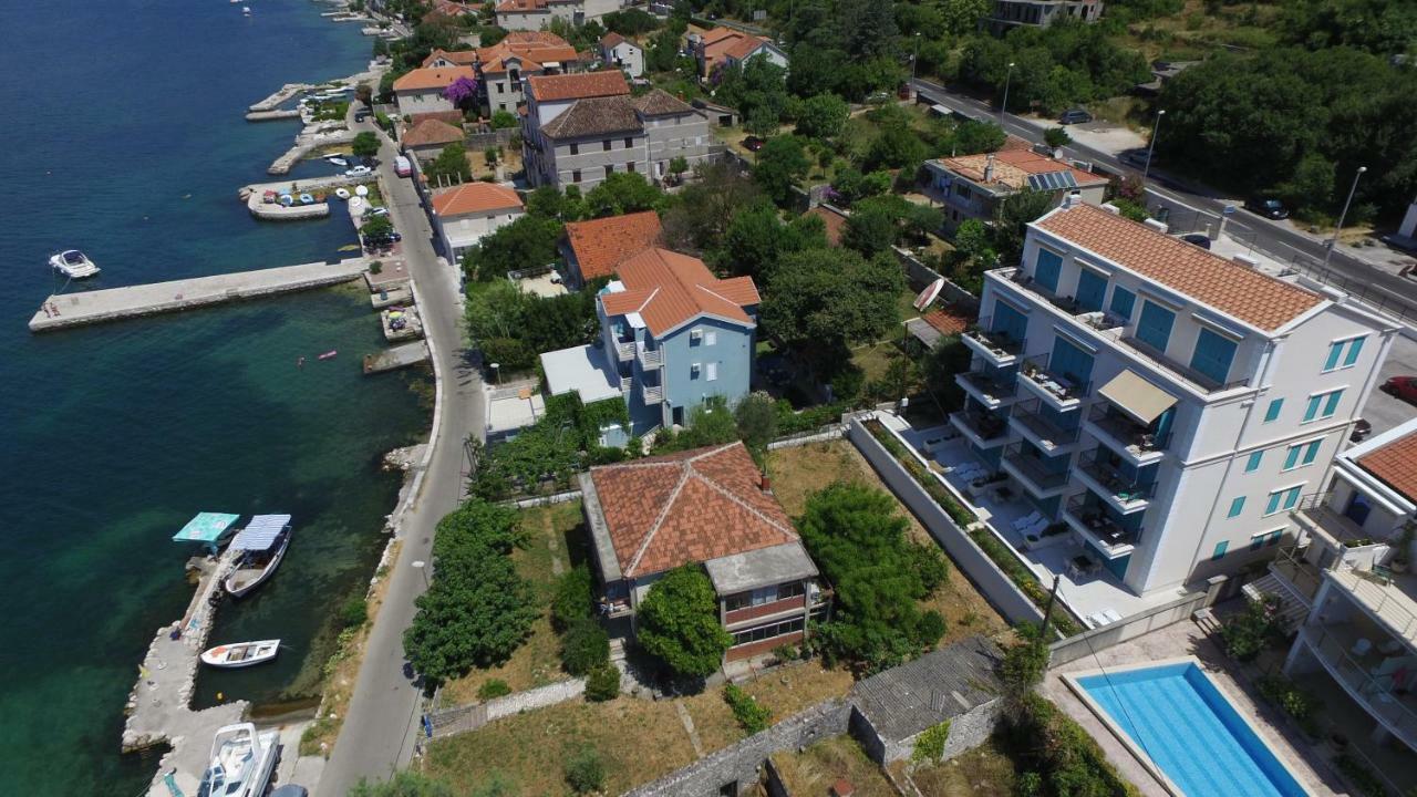 Apartments Boka Blue Dobrota Kotor Exterior photo